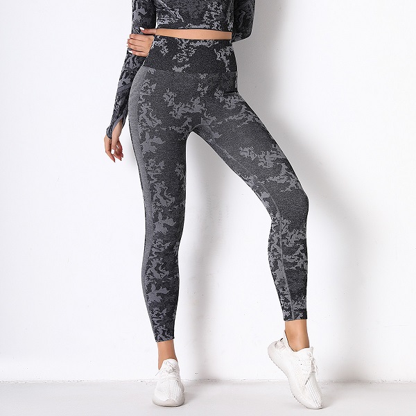 https://www.fitness-tool.com/wholesale-seamless-knit-womens-camouflage-hip-yoga-pants-zhihui-product/