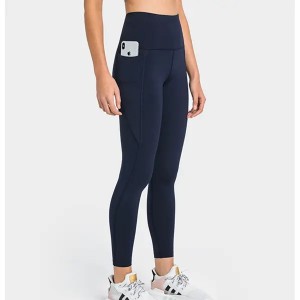 https://www.fitness-tool.com/copy-low-rise-flare-leg-yoga-pants-custom-logo-zhihui-2-product/